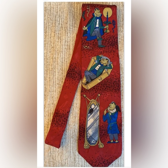 Mens HALLOWEEN DRACULA Silk Tie~Celebrations by Hallmark For Superba~Ex Cond~58” - Picture 1 of 13